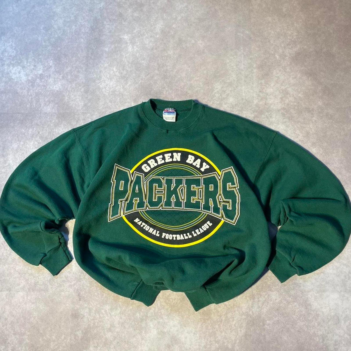 Vintage 90s Green Bay Packers NFL Graphic Crewneck Sweater Graphic Tee – Warm & Stylish · Great Gift For Fans