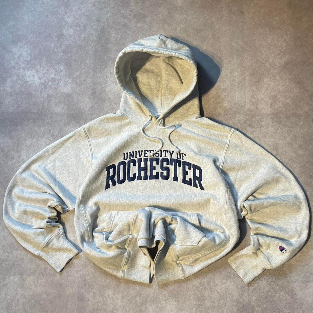 Vintage University of Rochester Champion Reverse Weave Hoodie Sweater Embroidered Hoodie – Soft Feel · Perfect For Daily Wear