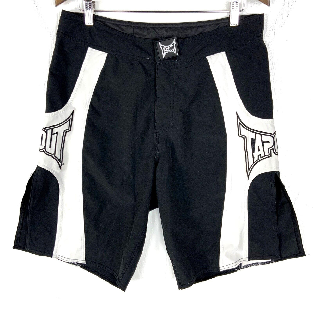 Tapout Mma Athletic Shorts Size 32 Black Mixed Martial Arts BBJ Boxing Muay Thai Graphic Tee – Aesthetic Look · Trending Graphic Apparel